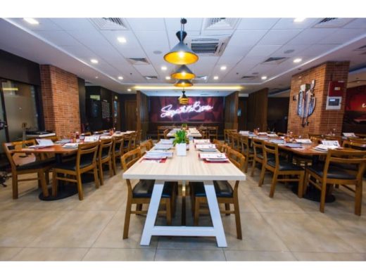 Max’s Restaurant – Karama